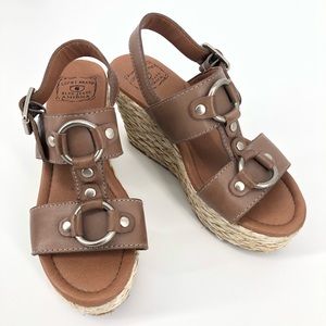 Lucky Brand | Leather Wedge Saldals